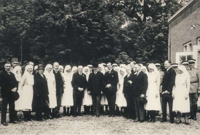 1927 Prins Hendrik Burg vLinschoten en Dr Büller opening RKZ.jpg